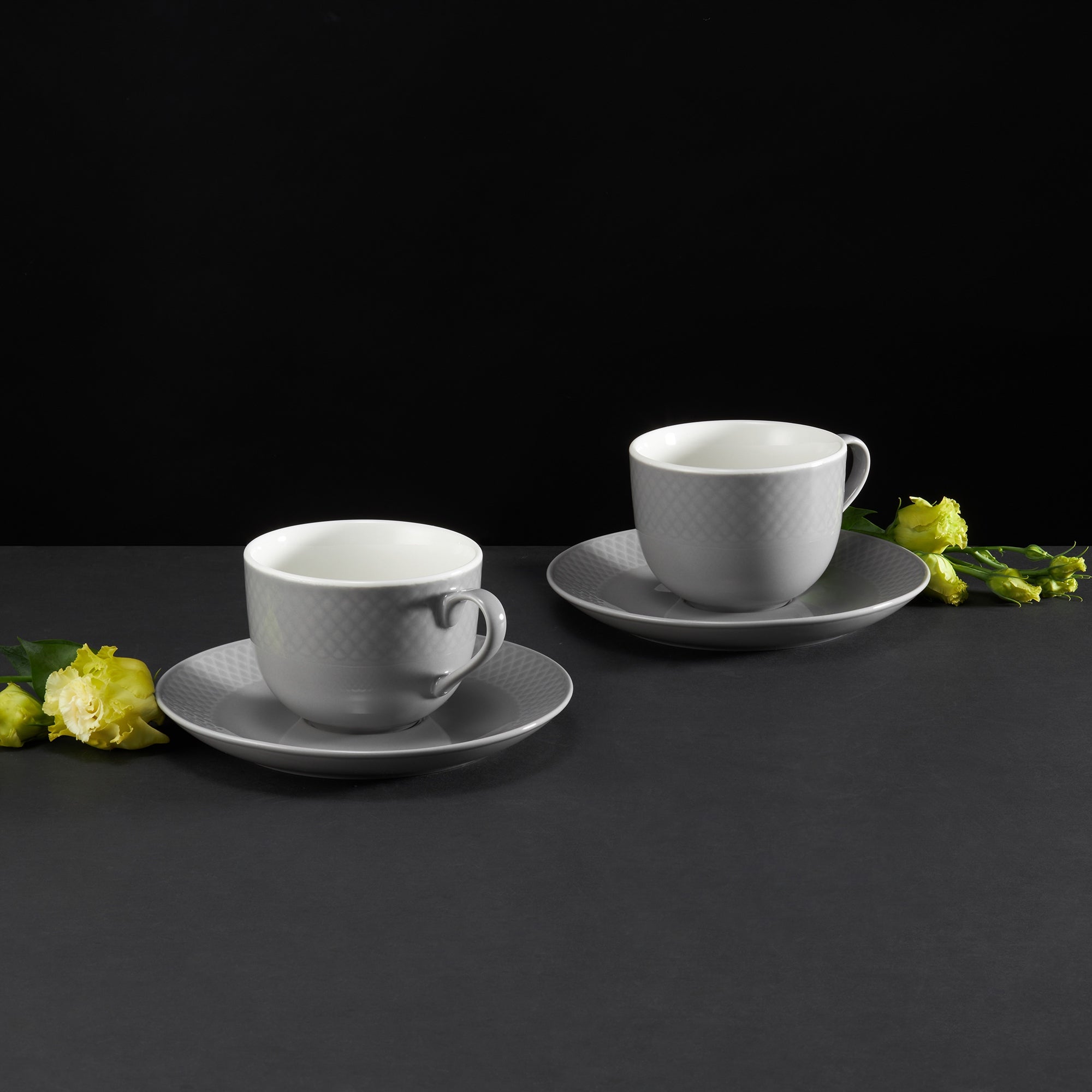 37619 Filiżanka porcelanowa Sonia 220 ml szara AMBITION