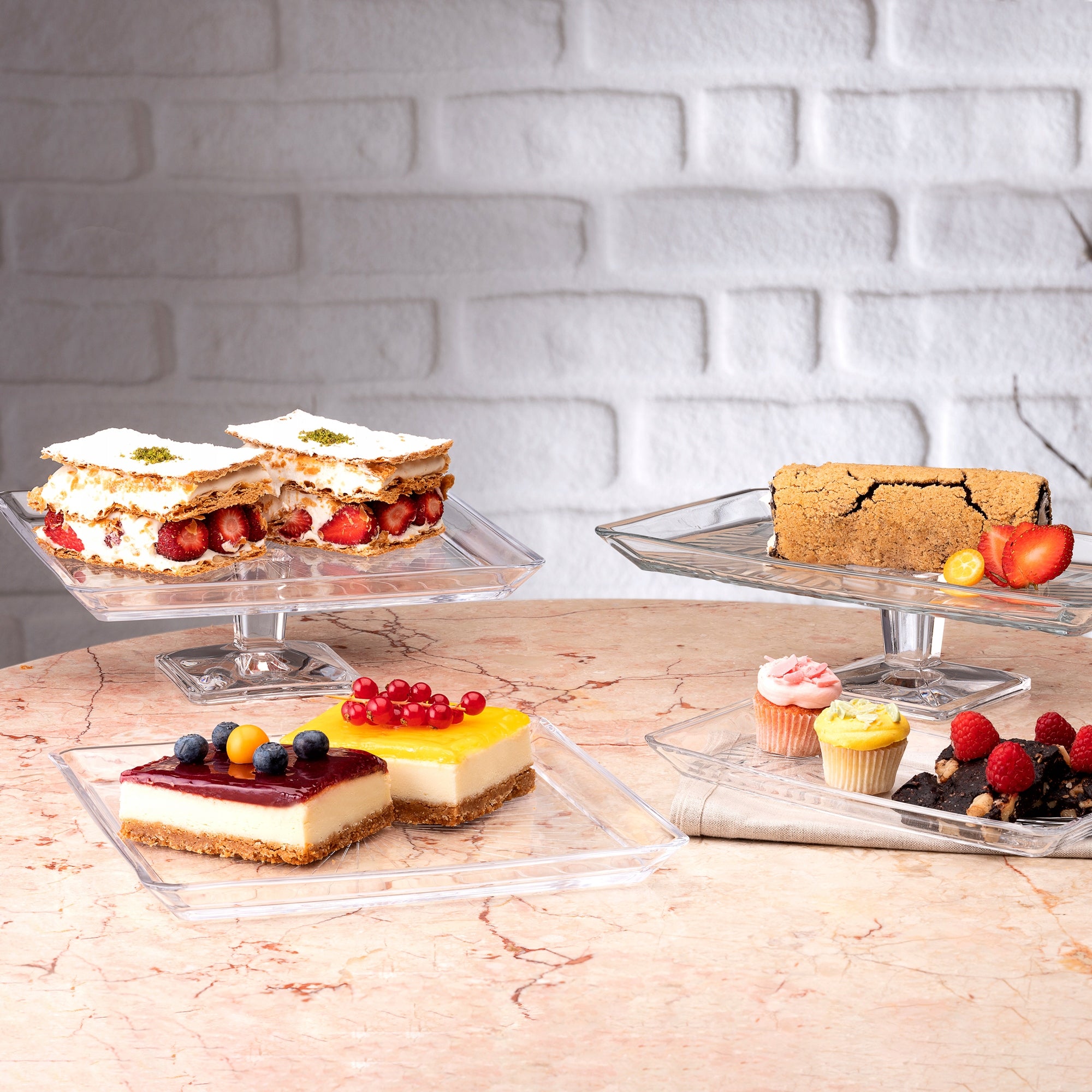 Patera Madlen na nóżce 27,6 x 16,5 cm PASABAHCE