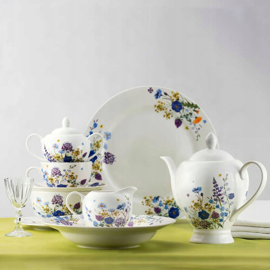 Cukiernica Ambition 5904134679741 porcelana 250 ml