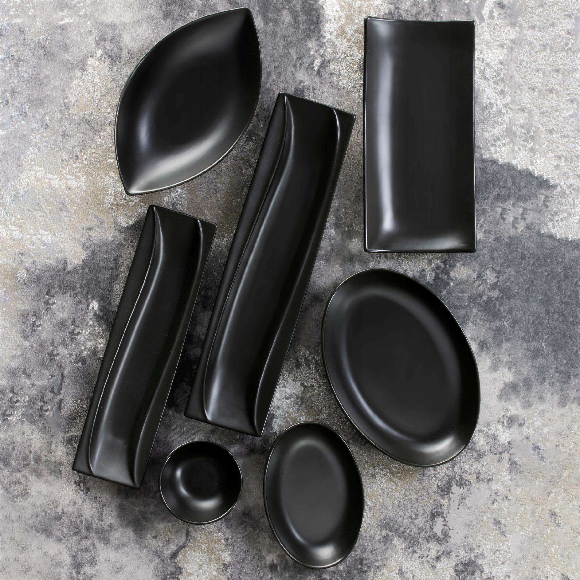 SALATERKA 21CM ŁÓDKA CZARNA AMBITION SALSA